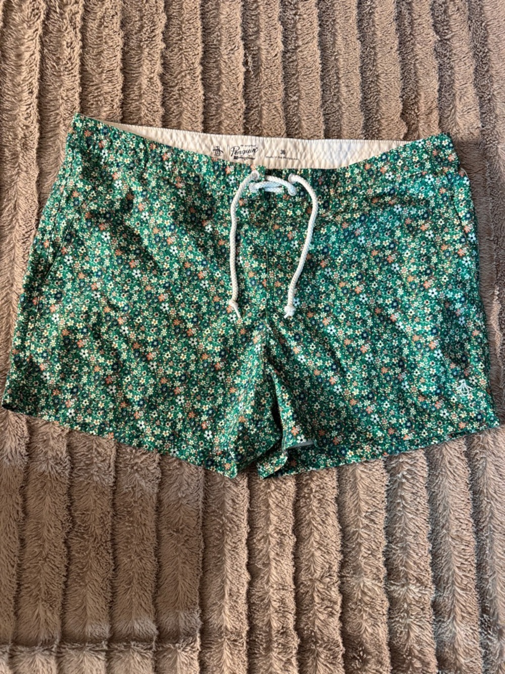 Original Penguin Men’s Size 36 Green Ditsy Floral Swim Shorts Trunks